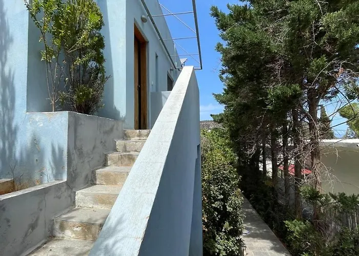 Mina \'S Villa,200M From The Beach